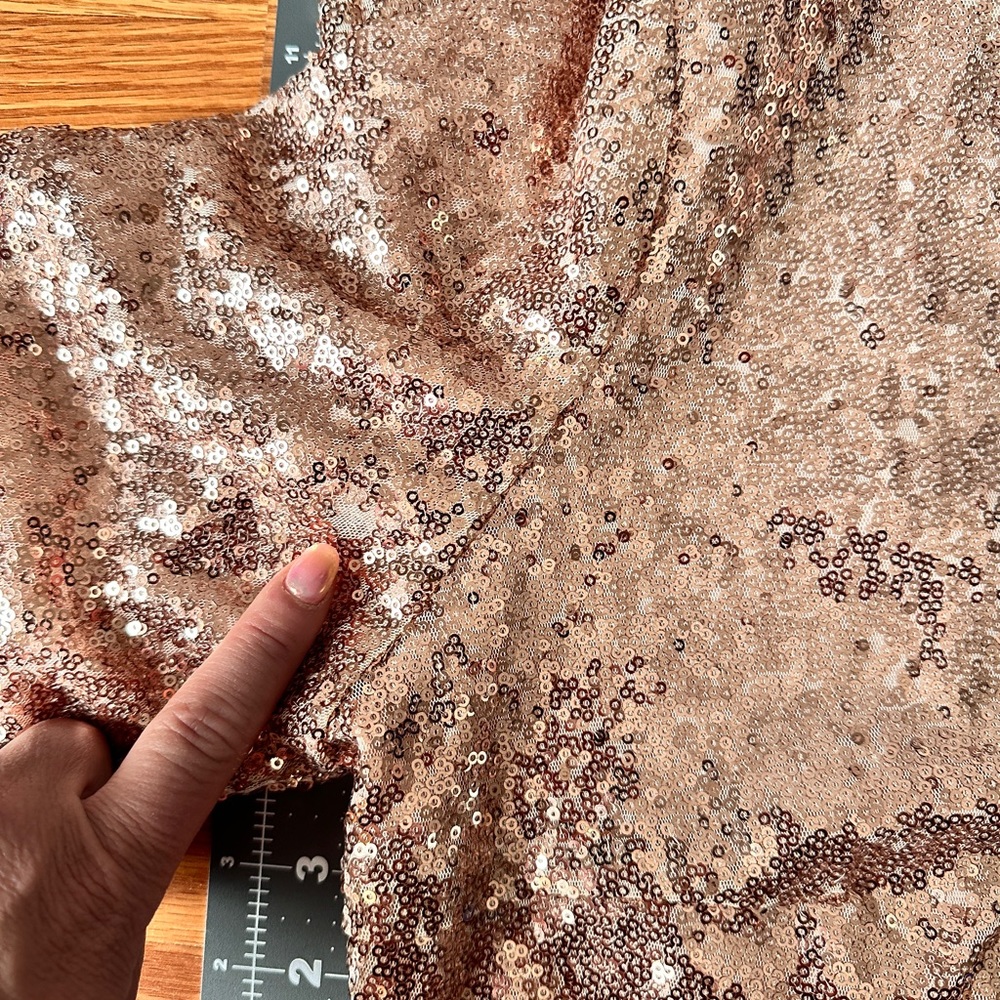 SEXY Stretchy Sequin Mini Rose Gold. 18 W - Picture 6 of 12